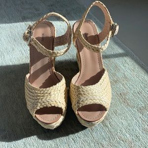 SCHUTZ WEDGES SIZE 10